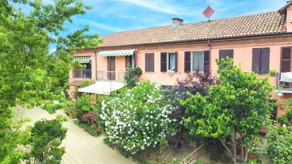 casa indipendente in vendita ad Asti