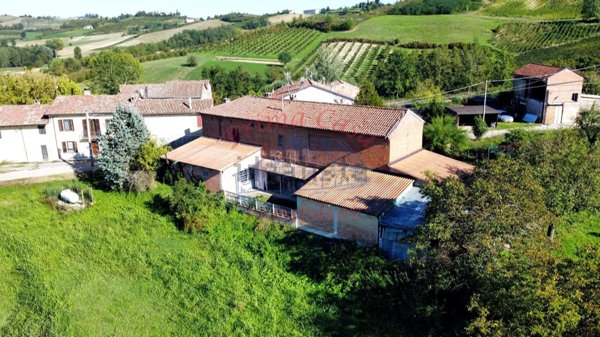 esavano in vendita ad Asti
