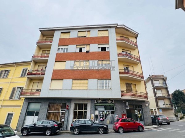 intera palazzina in vendita ad Asti in zona Centro Città
