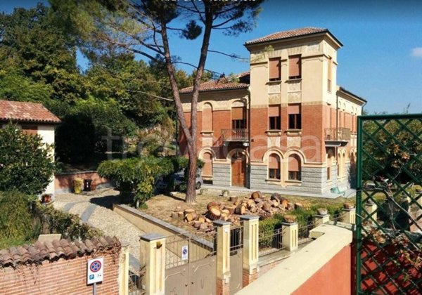 casa indipendente in vendita ad Asti in zona Centro Città
