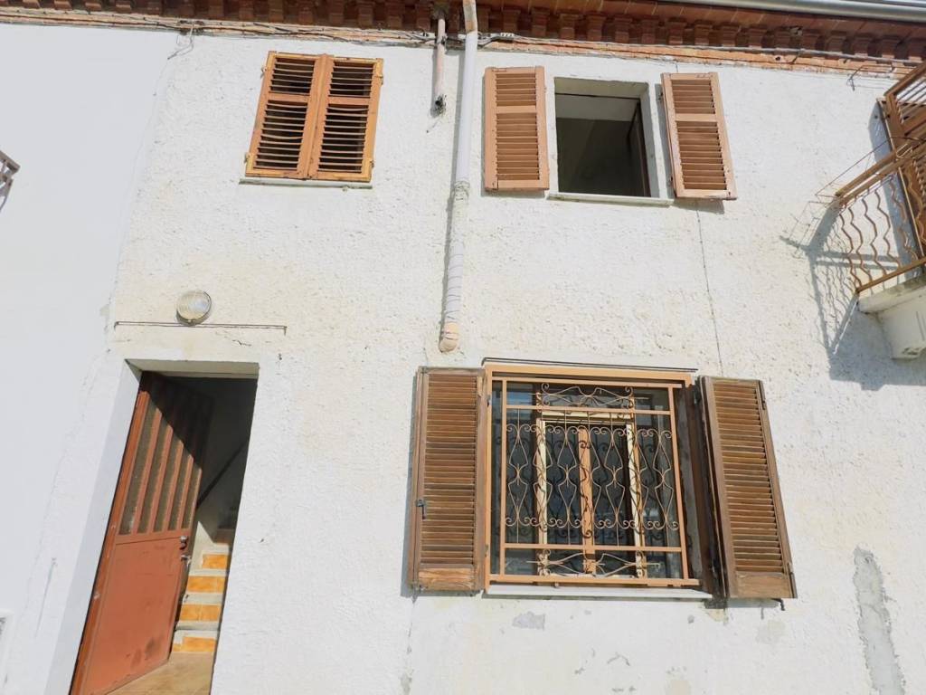 casa indipendente in vendita ad Asti