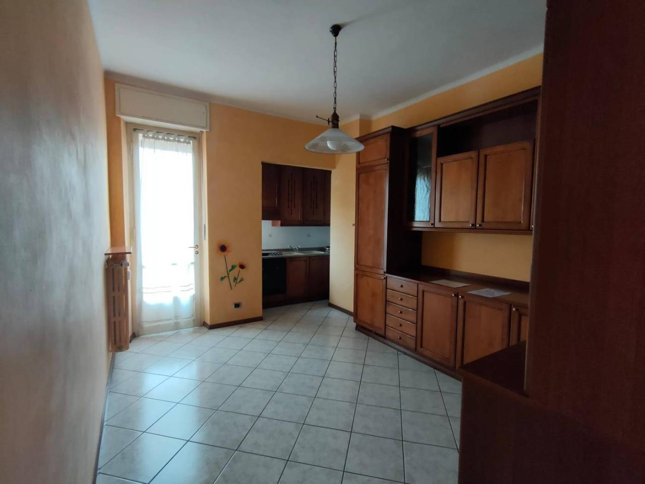 appartamento in vendita ad Asti in zona Quarto