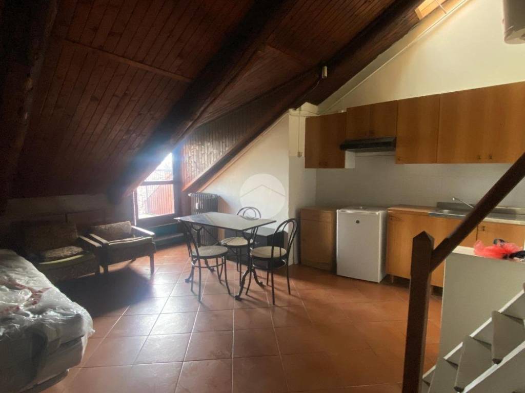mansarda in vendita ad Asti in zona Centro Città
