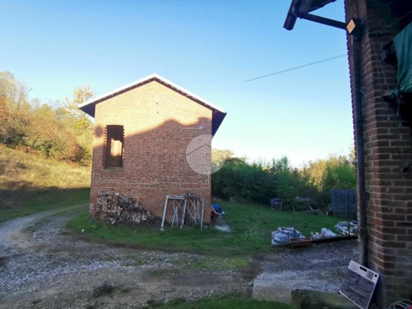 casale in vendita ad Asti in zona Casabianca