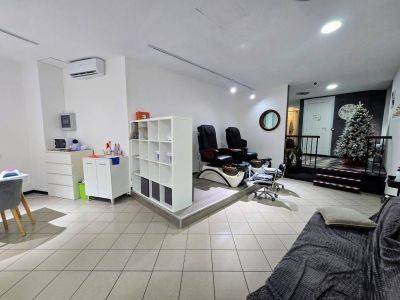 negozio in vendita ad Asti in zona Questura