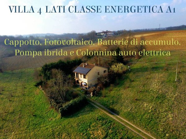 villa in vendita ad Asti in zona Vaglierano