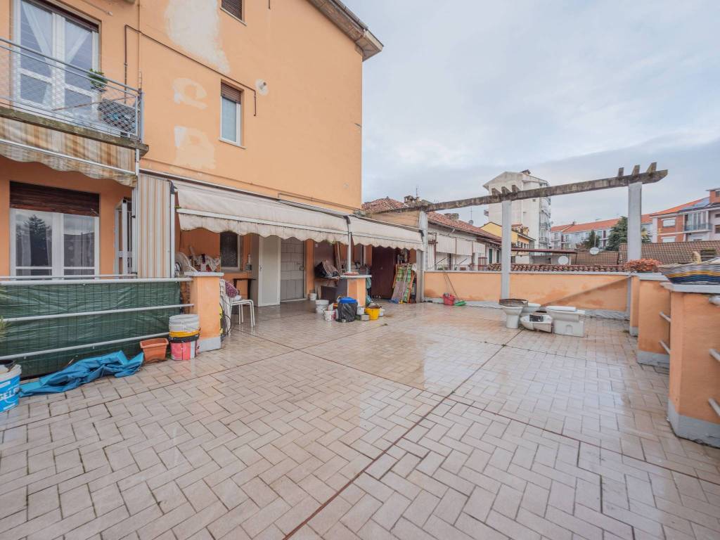 appartamento in vendita ad Asti in zona Trincere