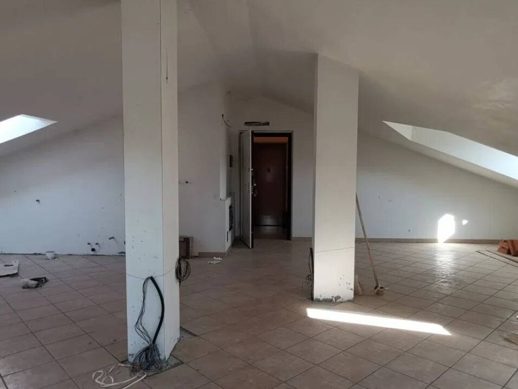 appartamento in vendita ad Asti in zona Bramairate
