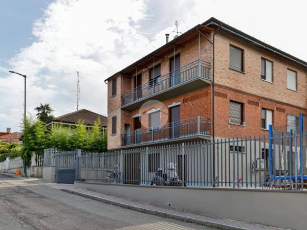 casa indipendente in vendita ad Asti
