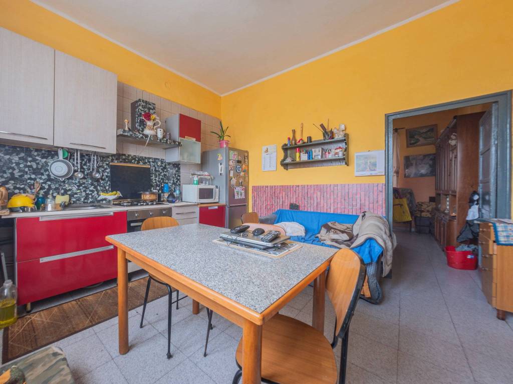 casa indipendente in vendita ad Asti in zona Trincere