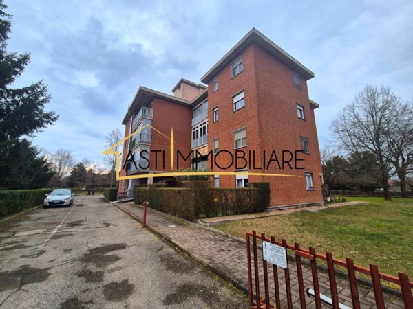 appartamento in vendita ad Asti in zona Trincere
