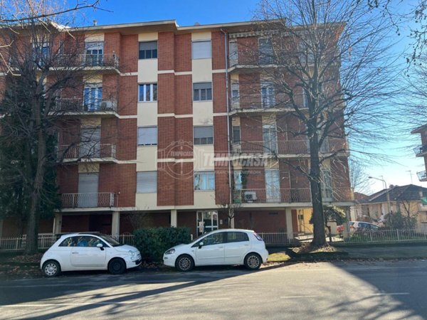 appartamento in vendita ad Asti in zona Pilone