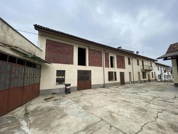 casa indipendente in vendita ad Asti