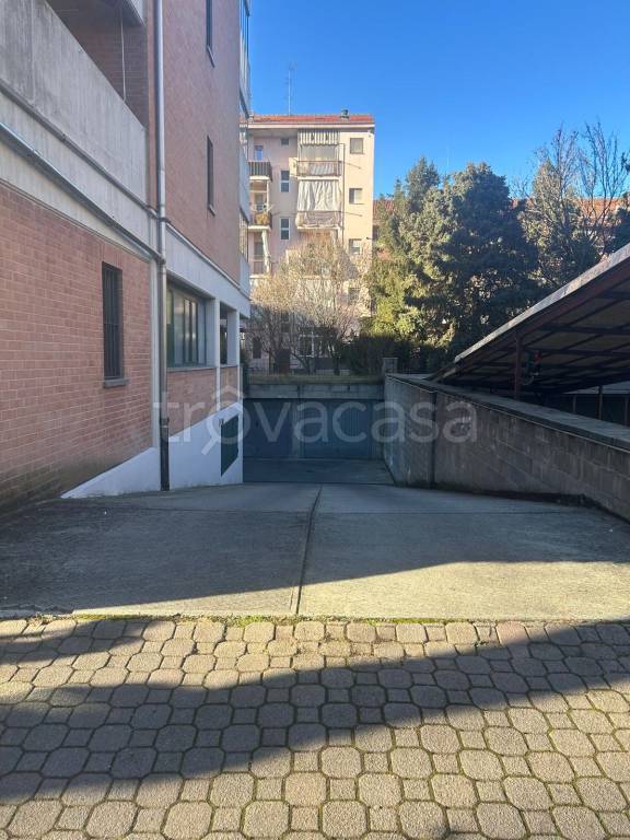 locale commerciale in vendita ad Asti