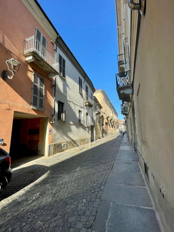 appartamento in vendita ad Asti in zona Centro Città