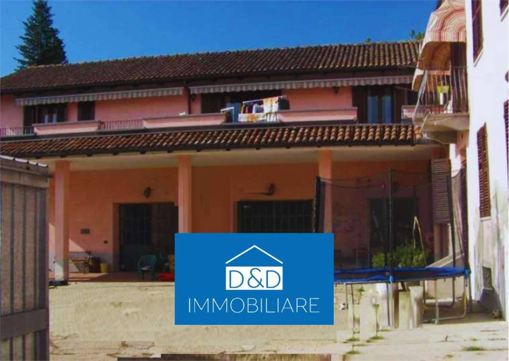 casa indipendente in vendita ad Asti in zona Serravalle