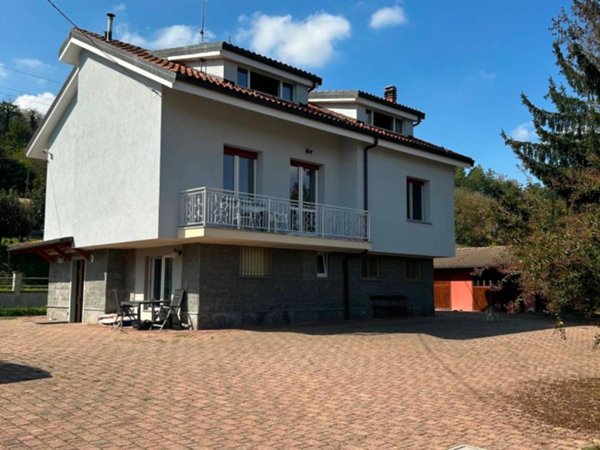 casa indipendente in vendita ad Asti