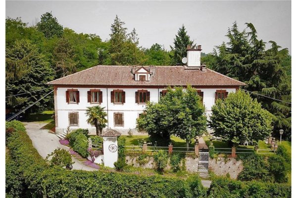 casa indipendente in vendita ad Asti