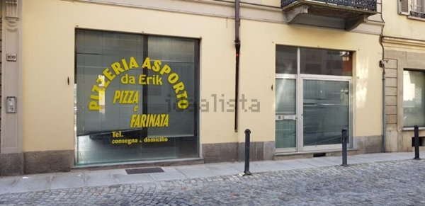 negozio in vendita ad Asti