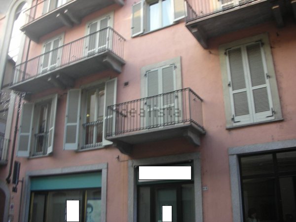 locale commerciale in vendita ad Asti
