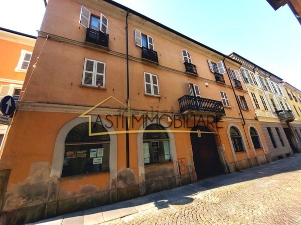appartamento in vendita ad Asti in zona Centro Città