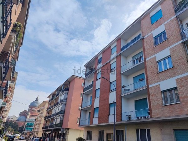 appartamento in vendita ad Asti in zona Quarto