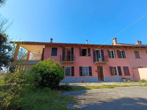 casa indipendente in vendita ad Asti in zona San Grato