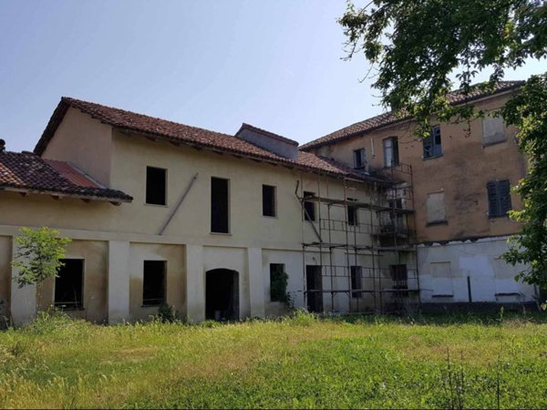 casa indipendente in vendita ad Asti in zona Centro Città