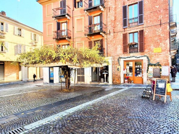 bivano in vendita ad Asti in zona Centro Città