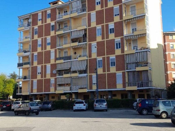 appartamento in vendita ad Asti in zona Bramairate