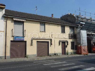 casale in vendita ad Asti in zona Valgera