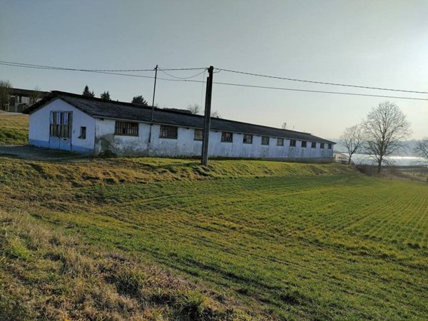 locale di sgombero in vendita ad Asti in zona Revignano