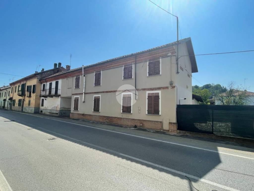 casa semindipendente in vendita ad Asti in zona Quarto