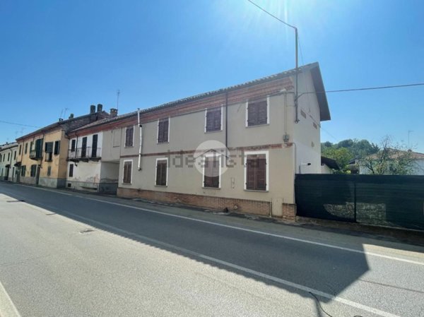casa semindipendente in vendita ad Asti in zona Quarto