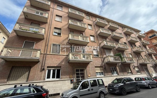 appartamento in vendita ad Asti in zona Quarto
