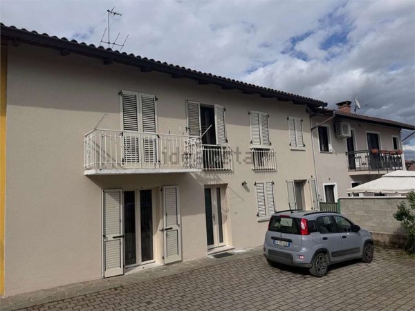 casa indipendente in vendita ad Asti in zona Centro Città
