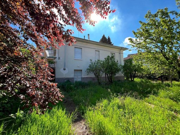 casa indipendente in vendita ad Asti