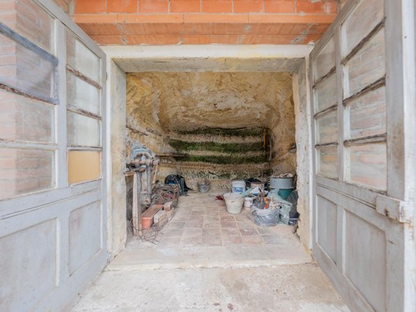 casa indipendente in vendita ad Asti in zona Mombarone
