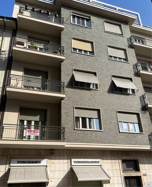 appartamento in vendita ad Asti in zona Corso Dante