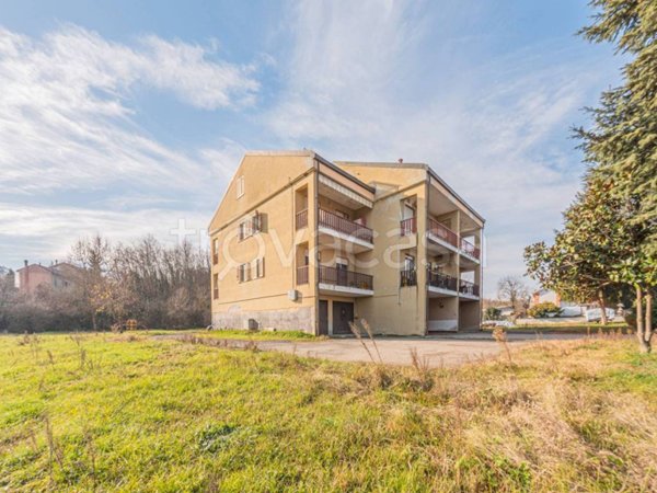 appartamento in vendita ad Asti in zona Valenzani