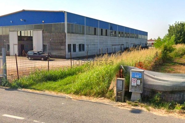 negozio in vendita ad Asti