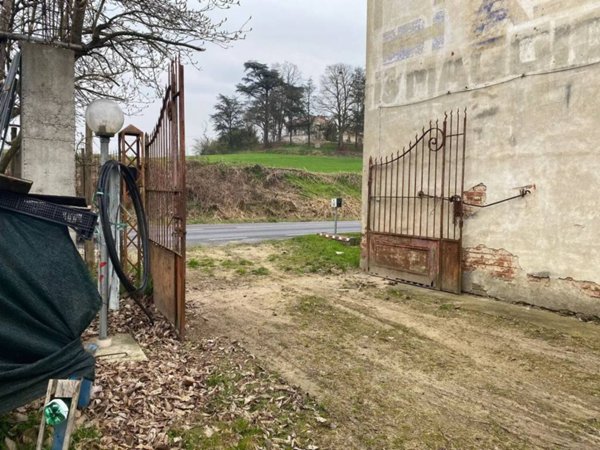 casa indipendente in vendita ad Asti in zona Palucco