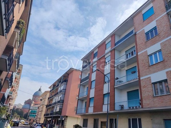 appartamento in vendita ad Asti in zona Quarto