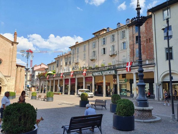 appartamento in vendita ad Asti in zona Centro Città