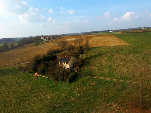 casa indipendente in vendita ad Asti