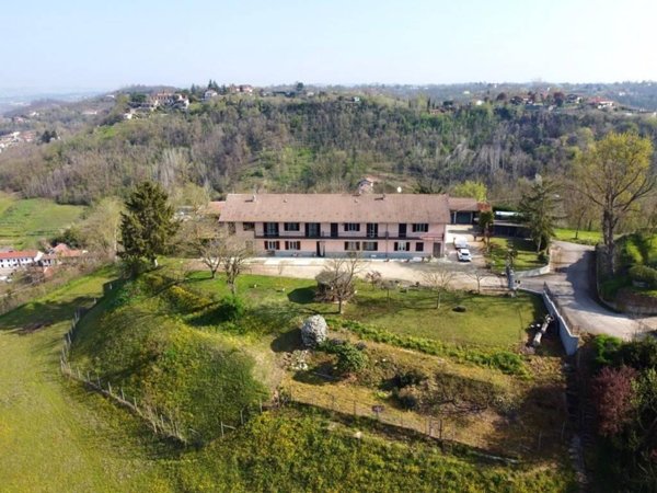 casa indipendente in vendita ad Asti in zona Centro Città