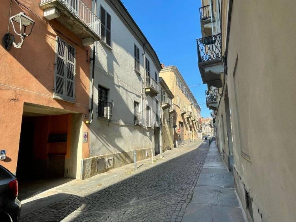appartamento in vendita ad Asti in zona Centro Città