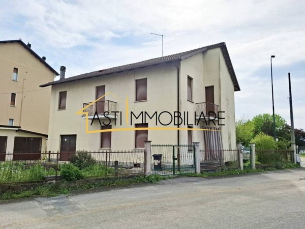 casa indipendente in vendita ad Asti in zona Palucco