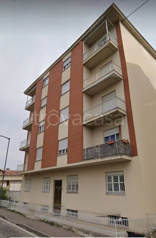 appartamento in vendita ad Asti in zona Trincere