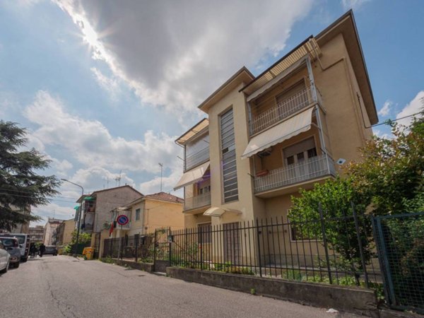 appartamento in vendita ad Asti in zona Palucco